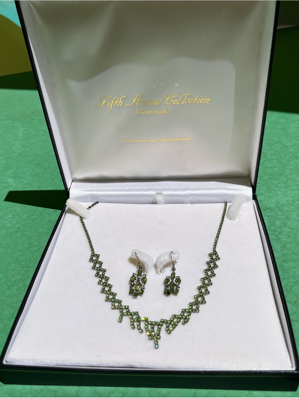 Green Crystal Necklace and Earring Set - gorgeous!